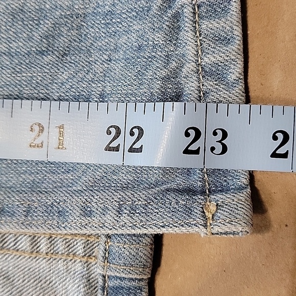 Levi's Size 29 Med-Light Wash Denim Midi Skirt, Front Slit, Exc. Used Condition - Picture 6 of 12